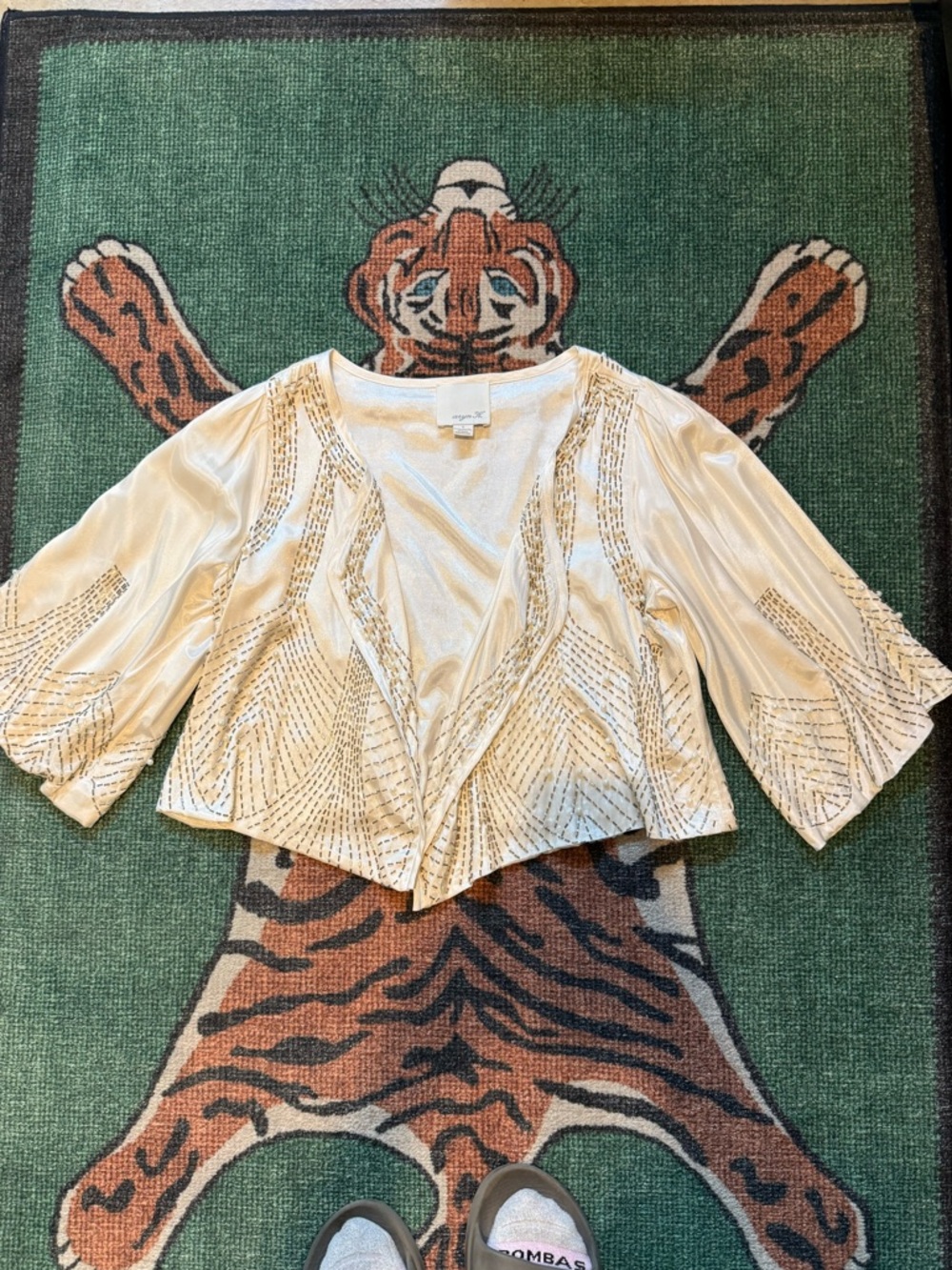 Aryn K Cream Satin-Look Labelled Top